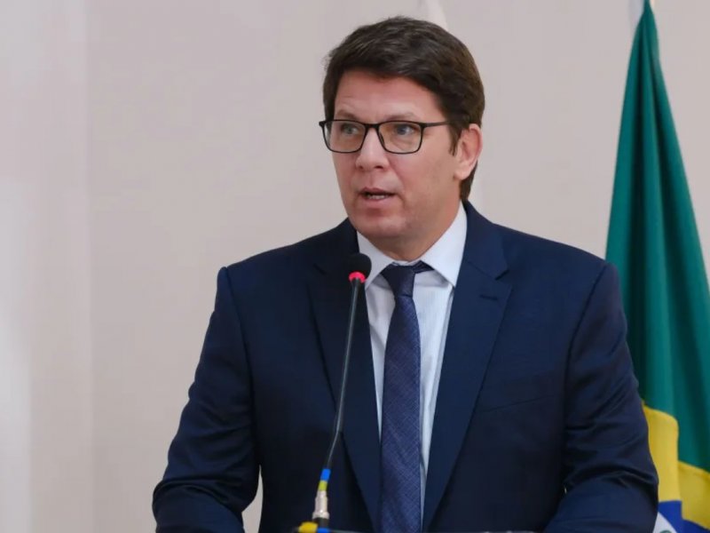 Mário Frias informa à Câmara que está nos EUA em meio a questionamentos do STF