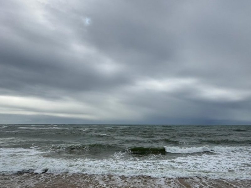 Frente fria provoca chuva e ventos fortes na Bahia neste fim de semana