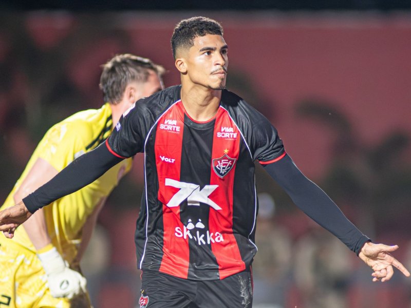 Vitória bate o Inter no Barradão pelo Campeonato Brasileiro