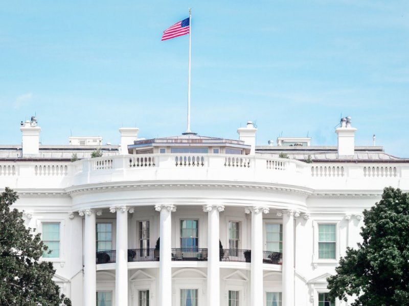 Tiroteio perto da Casa Branca deixa suspeito morto e provoca lockdown em Washington; confira