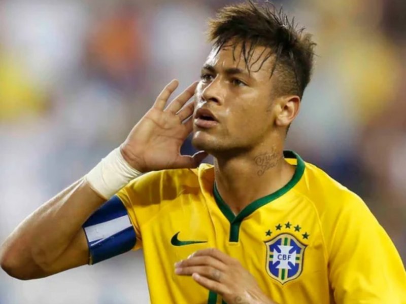 Ame-o ou deixe-o: Neymar divide torcida da Seleção Brasileira