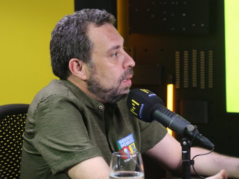 Crítica de Boulos ao bolsonarismo e resposta de Lula sobre facções são destaques no Aos Fatos; ouça