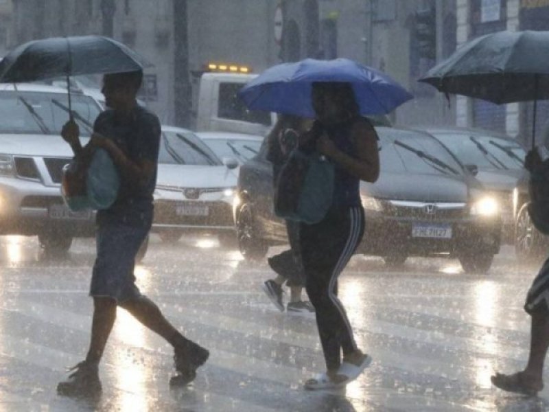  Acidente na BR-116 e chuvas em Salvador são destaques no Aos Fatos; ouça 