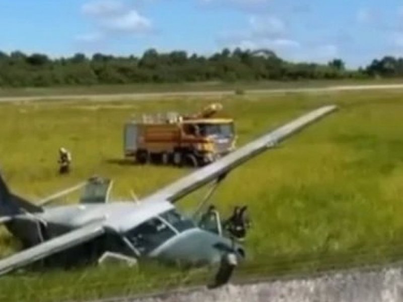 Oito voos são cancelados após avião da FAB sair da pista em aeroporto de Porto Seguro