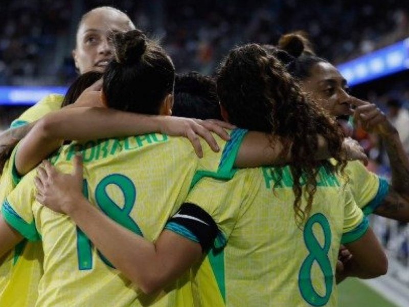 Seleção feminina derrota os Estados Unidos de virada em amistoso