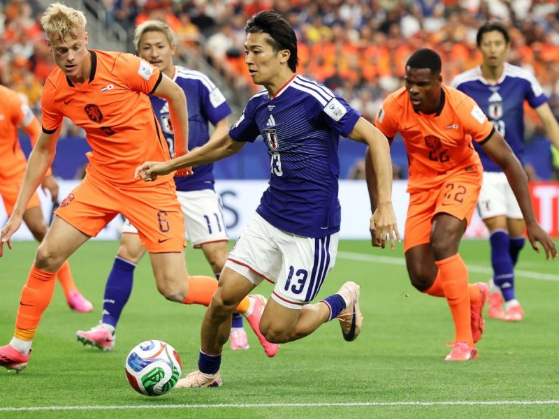 Holanda fica na frente por duas vezes, mas Japão busca o empate na estreia da Copa