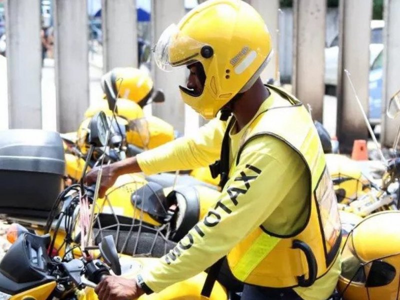 Salvador define tabela de preços de referência para corridas de mototáxi