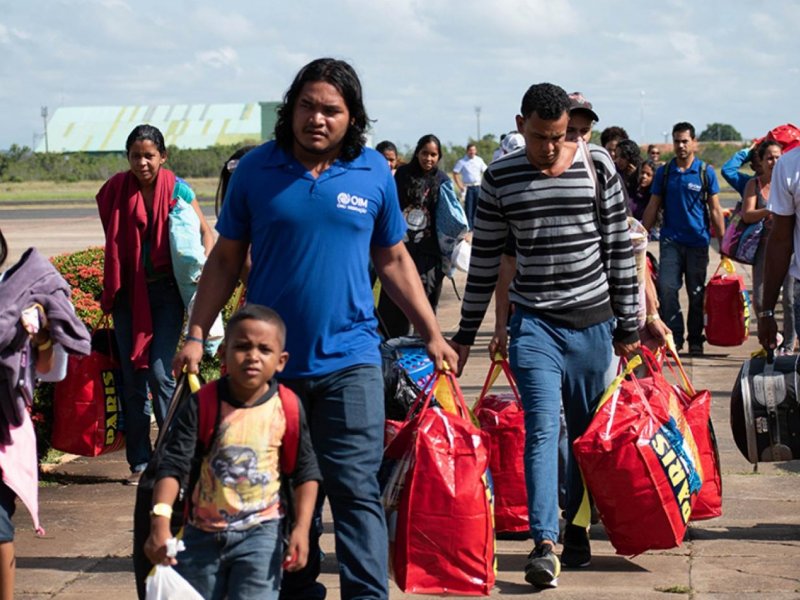 Cubanos passam venezuelanos e lideram pedidos de refúgio no Brasil pela primeira vez