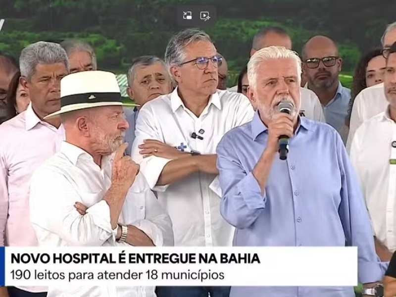 Na Bahia, Lula exalta Jaques Wagner e destaca: "Companheiros de longa data"