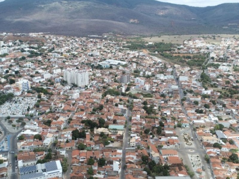 Inmet alerta para baixa umidade do ar em 31 cidades da Bahia
