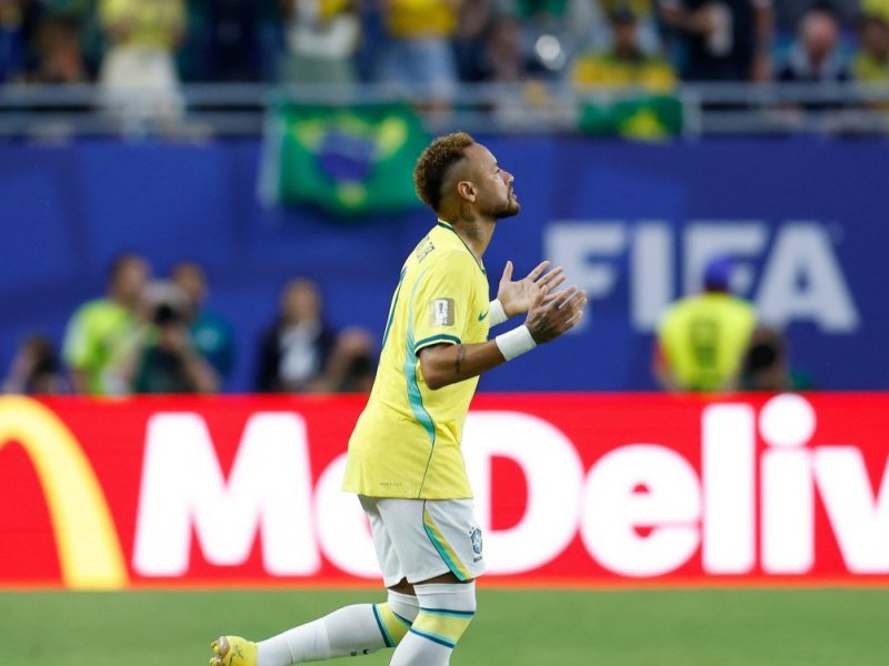Cristiano Ronaldo, Neymar, Zico e mais: veja os craques que nunca conquistaram uma Copa