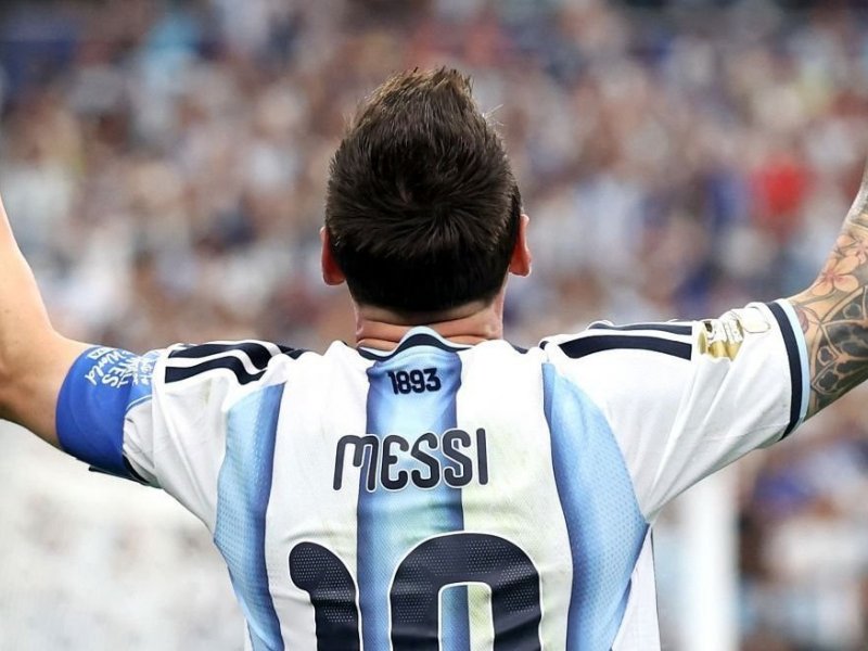 Messi protagoniza virada contra Egito e Argentina avança para quartas de final da Copa
