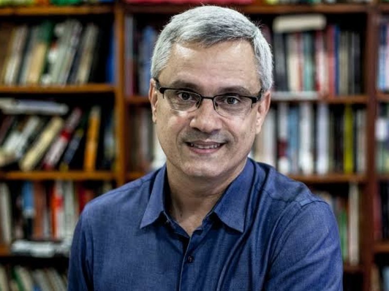 Aos Fatos: Entrevista com Mário Magalhães e caso de racismo contra Mbappé são destaques; ouça 