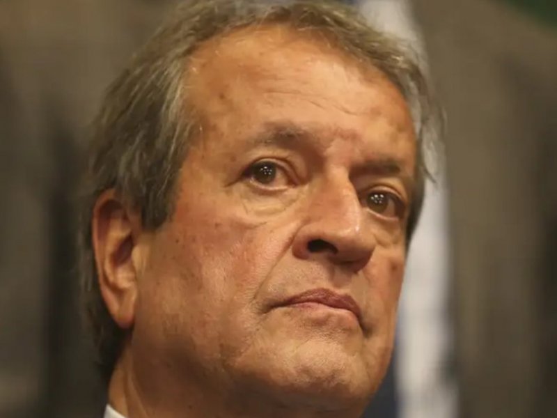 Flávio Dino suspende emendas e bloqueia R$ 119 milhões em bens de Valdemar Costa Neto