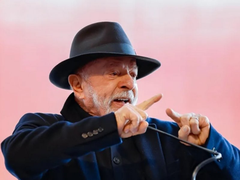 Lula reage ao tarifaço e afirma que Brasil não aceitará "desaforo" dos Estados Unidos