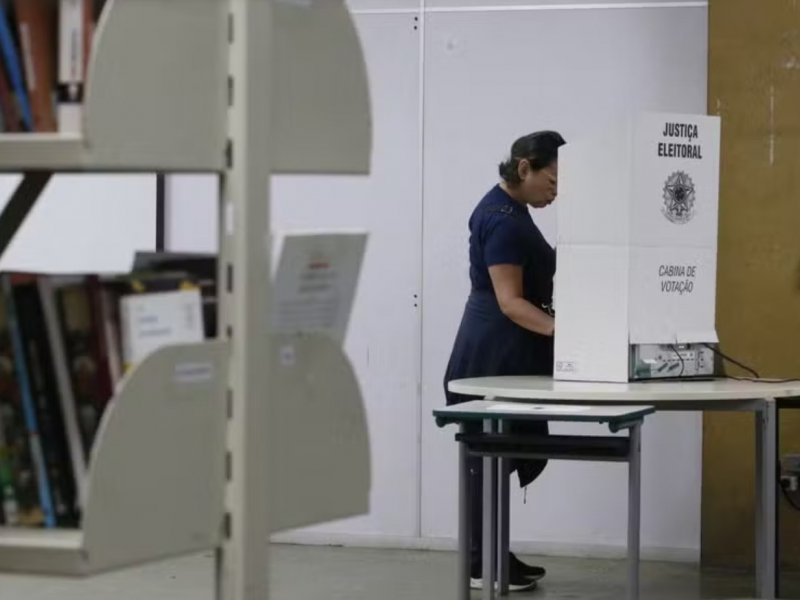 Mulheres representam mais de 52% do eleitorado e seguem maioria nas urnas em 2026