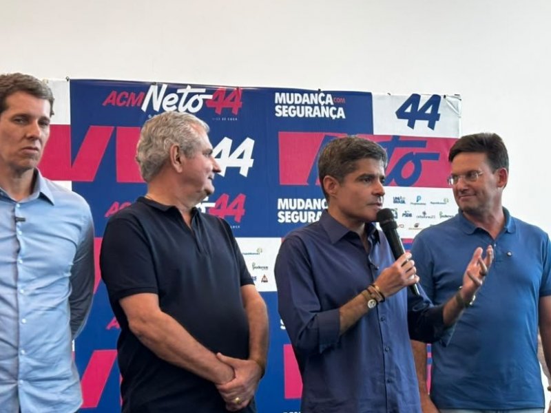 ACM Neto oficializa candidatura o governo da Bahia e dispara críticas contra Jerônimo