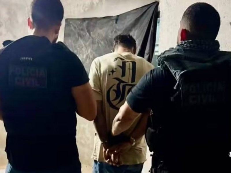 Homem preso por importunação sexual em academia tentou escapar por matagal e atacar policiais