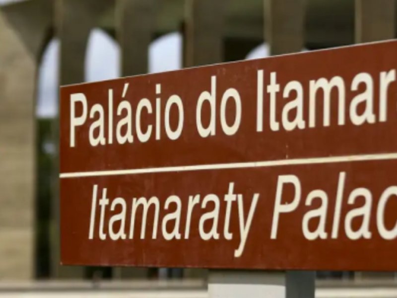 Itamaraty encerra semana com desafios diplomáticos envolvendo Paraguai e Argentina