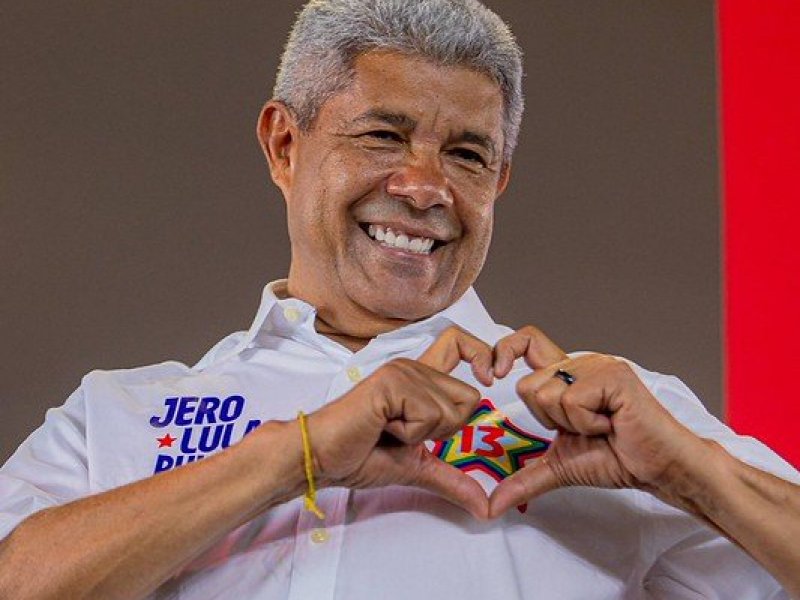 Em convenção lotada, PT formaliza candidatura de Jerônimo à reeleição
