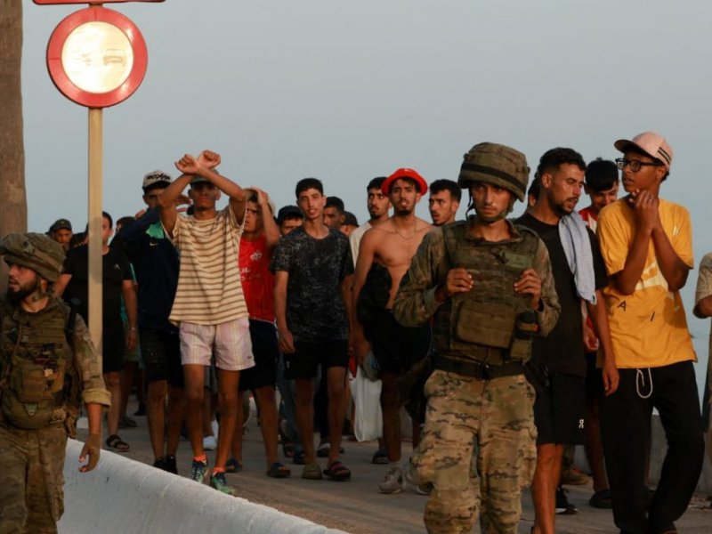 Espanha atribui onda migratória em Ceuta à desinformação de grupos "reacionários"