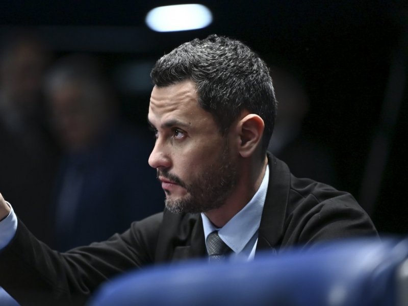 Republicanos recua e confirma Cleitinho na disputa pelo governo de Minas Gerais