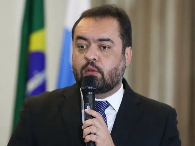 Cláudio Castro, ex-governador do Rio, é alvo em nova operação da PF que investiga Refit