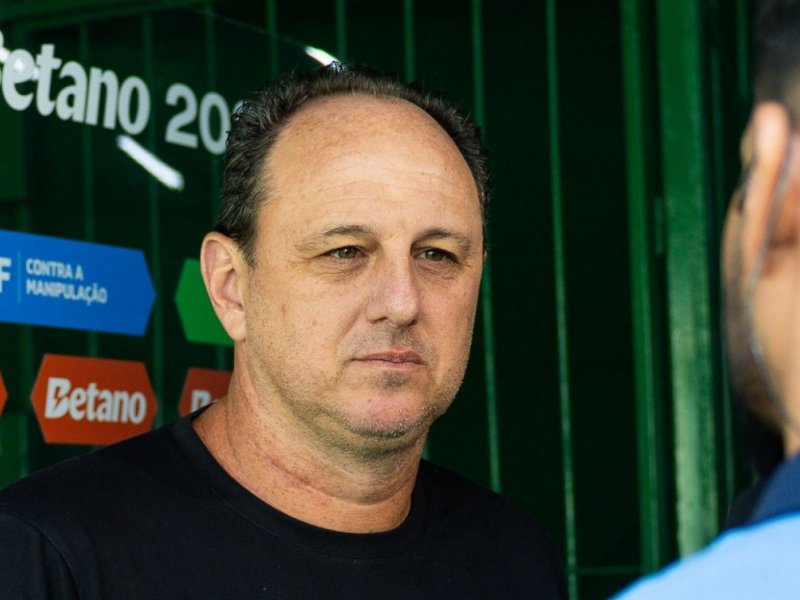 Ceni detona o Bahia após empate com o lanterna: "Ficou muito fácil fazer gol na gente"