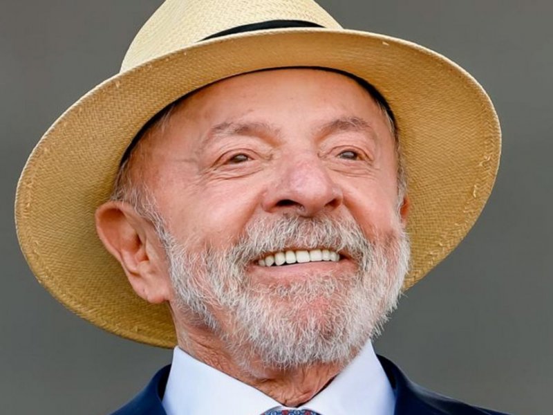 Lula afirma que Congresso vai aprovar fim da escala 6x1 na próxima semana