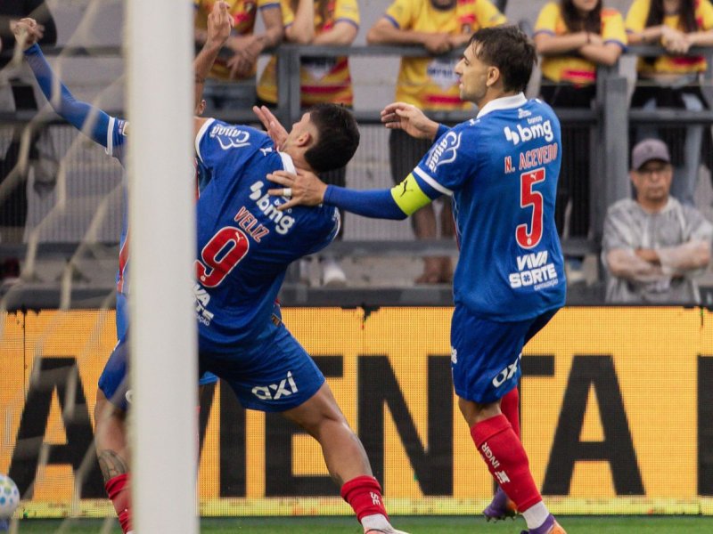 De virada, Bahia bate o Bragantino fora de casa e chega a 10 jogos de invencibilidade