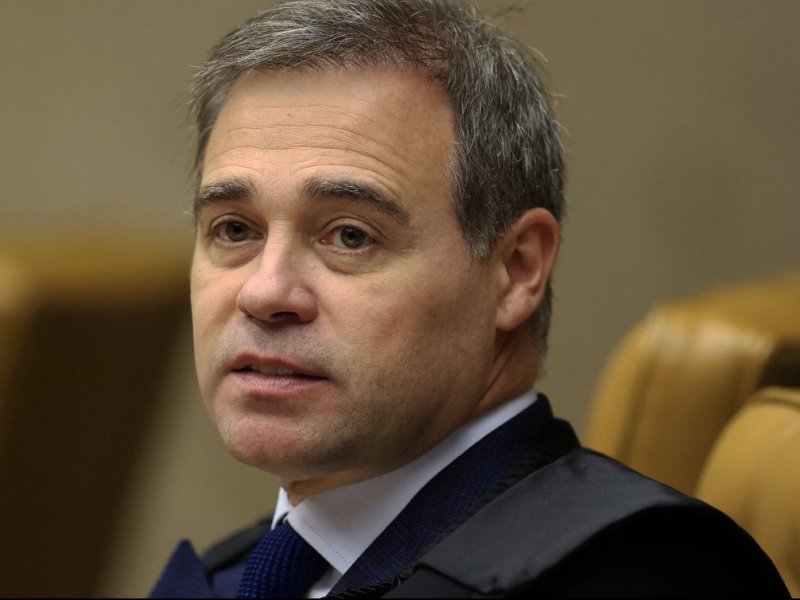 Mendonça libera investigação sobre Moraes para plenário do STF