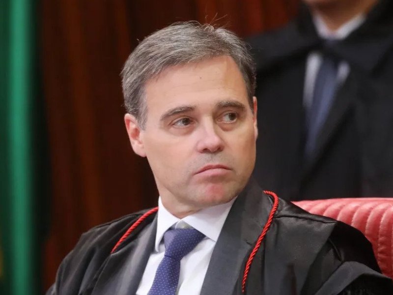 Aos Fatos: Mendonça pede afastamento de diretor-geral da PF e AGU deve recorrer; ouça