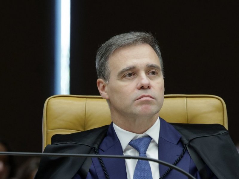 Mendonça revoga prisão de filho do ‘Careca do INSS’, herdeiro do pai no esquema