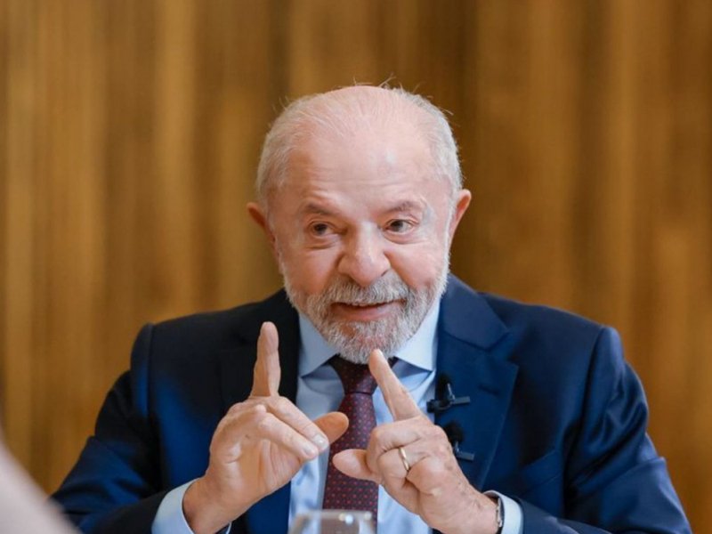 Lula anuncia aumento do Bolsa Família; valor médio sobe para R$ 777