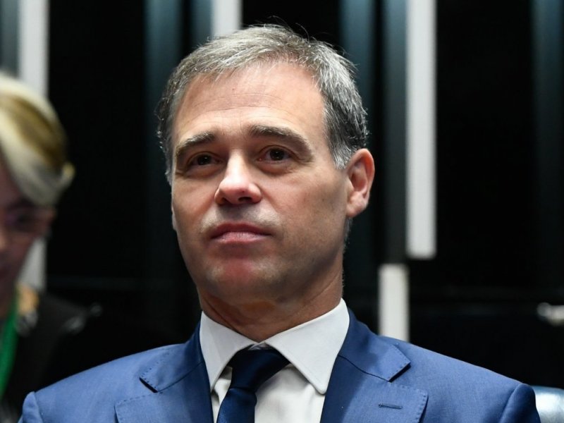 Mendonça libera mais de 50 processos sobre o Master, mas mantém Cláudio Castro sob sigilo