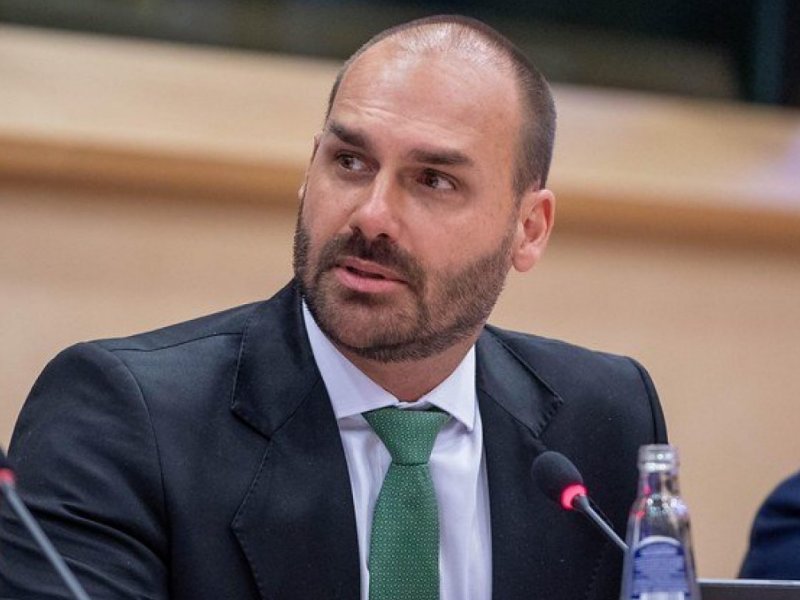 STF condena Eduardo Bolsonaro por difamação contra Tabata Amaral