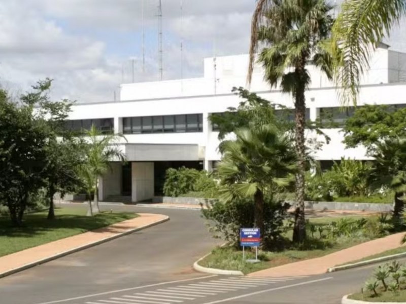 PF faz buscas contra dois suspeitos de plano contra embaixada dos EUA no Brasil