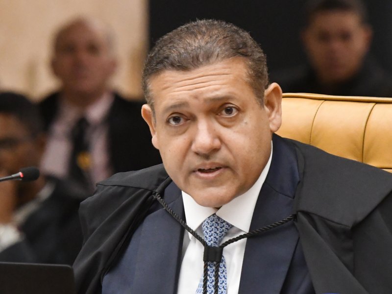 O Globo critica Nunes Marques por atropelar regras do TSE em favor de Flávio Bolsonaro