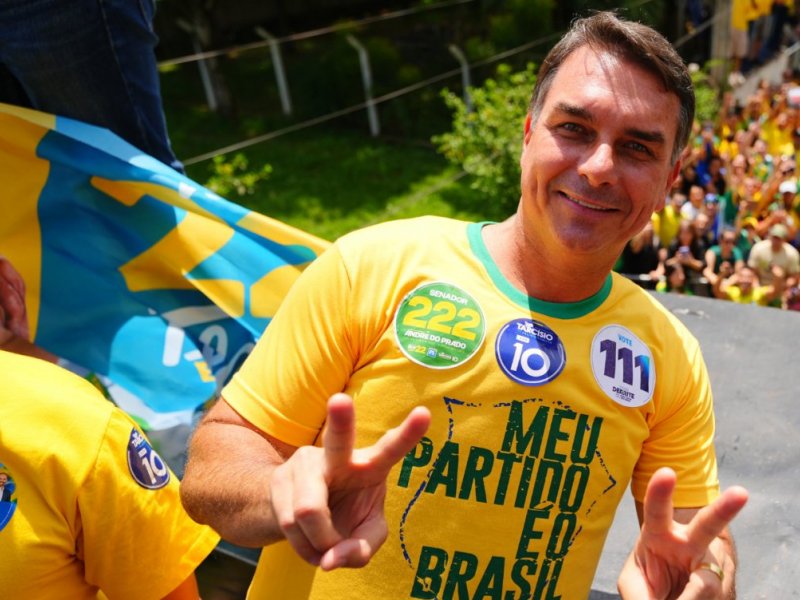 Justiça libera entrega de título de cidadão soteropolitano a Flávio