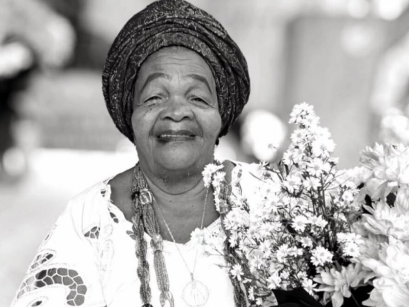 Morre Regina, última representante viva da “Santíssima Trindade do Acarajé”, aos 74 anos