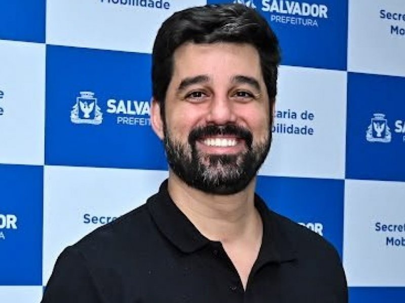 TRE da Bahia revoga prisão de secretário de Transporte de Salvador após retenção de ônibus