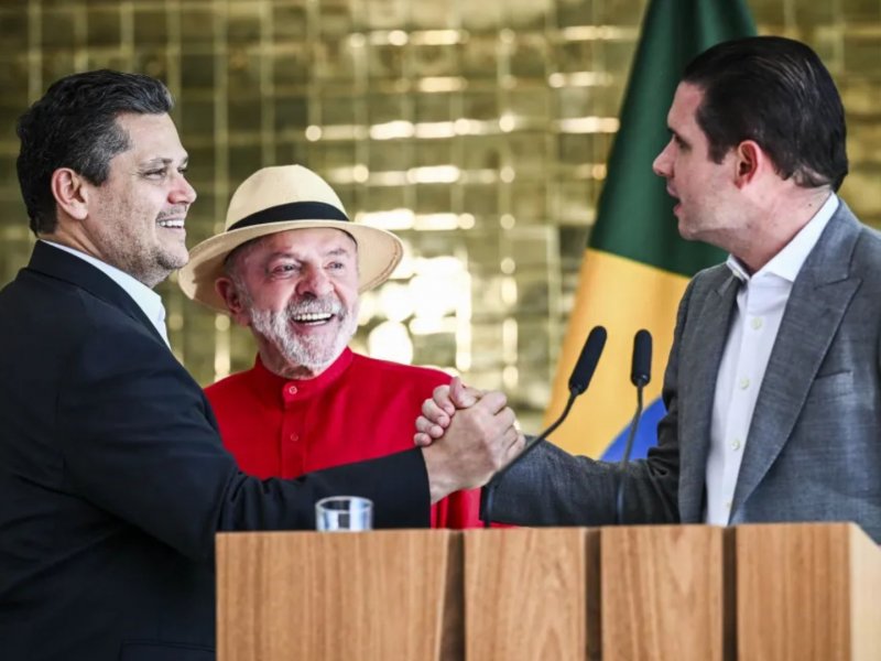Após vitória, Lula se reúne com Alcolumbre e Motta nesta segunda