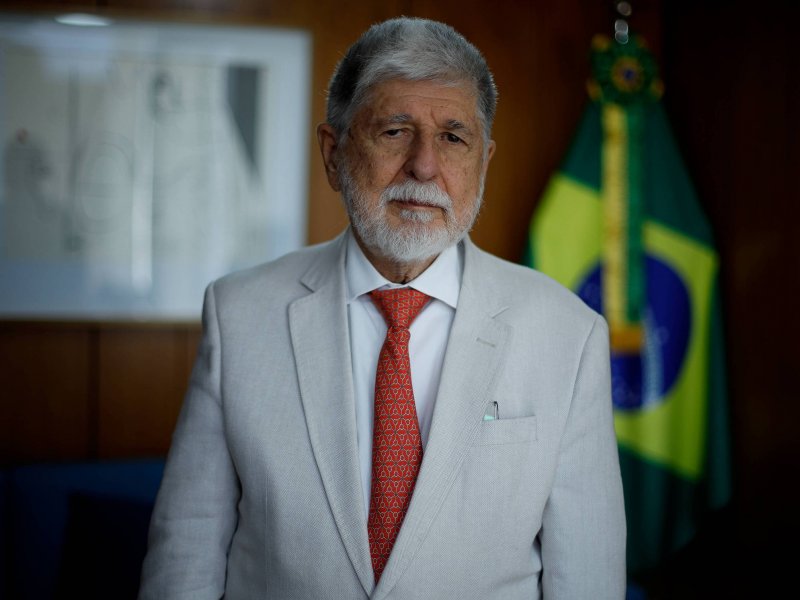 Três Pontos: Celso Amorim aponta independência brasileira como obstáculo à hegemonia dos EUA