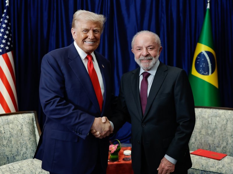 Trump diz que vai conversar com Lula e alega que não tomou partido na eleição