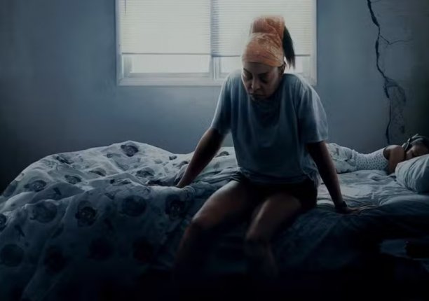 ‘Até a Última Gota’: drama visceral sobre maternidade e colapso silencioso domina discussões na internet