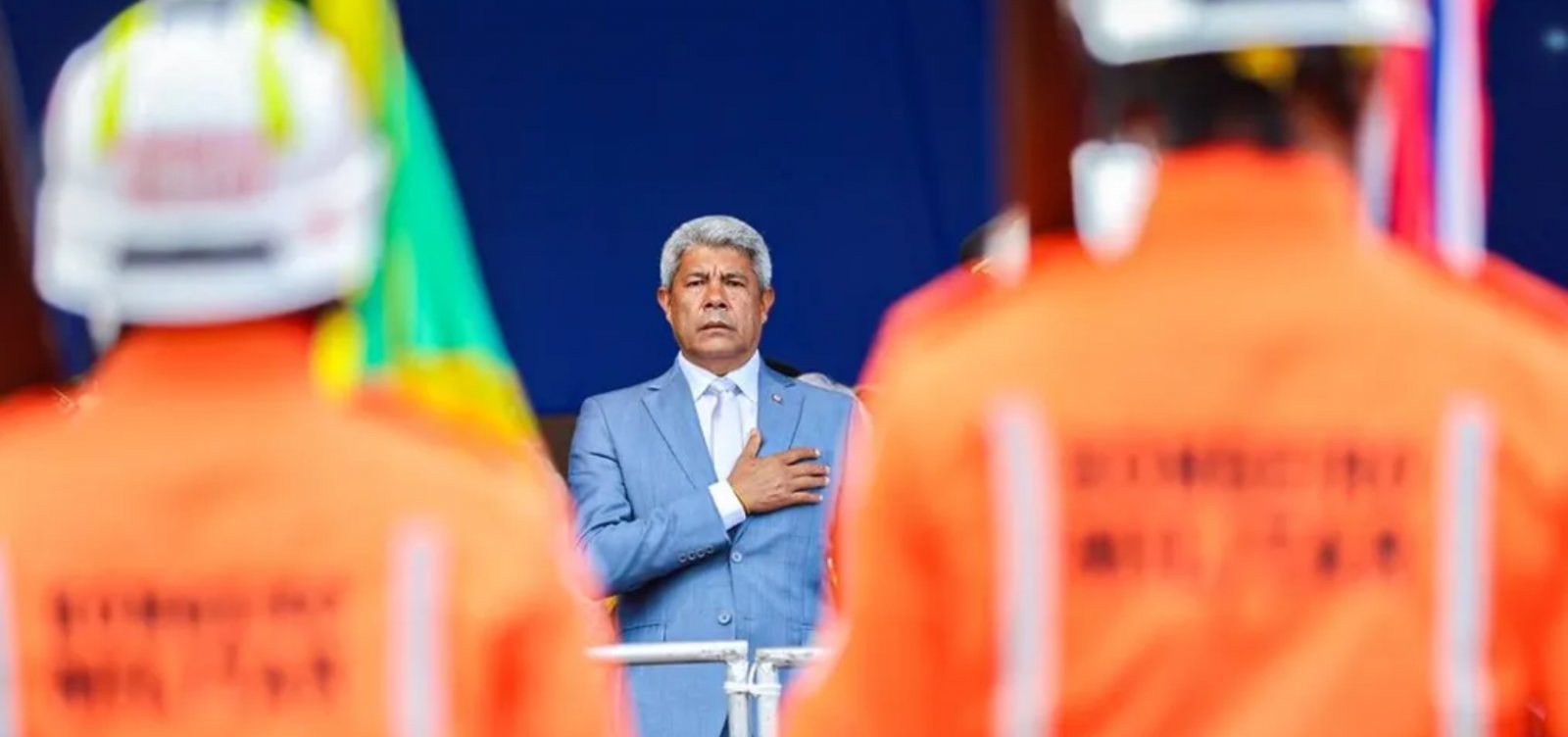 Jerônimo sanciona lei que muda cargos comissionados do Corpo de Bombeiros da Bahia