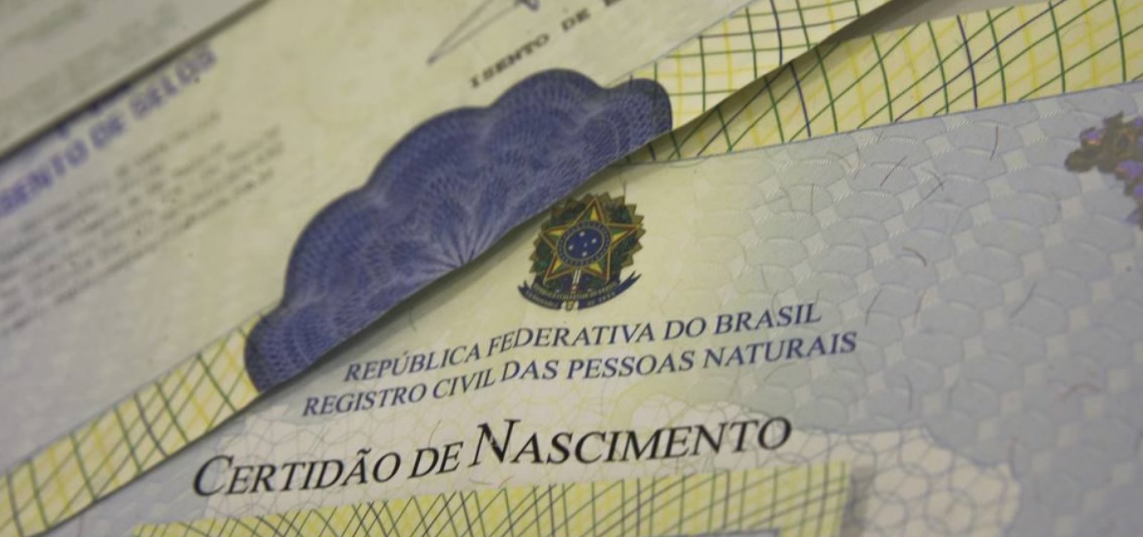 Salvador promove mutirão para emissão gratuita de certidões de nascimento 