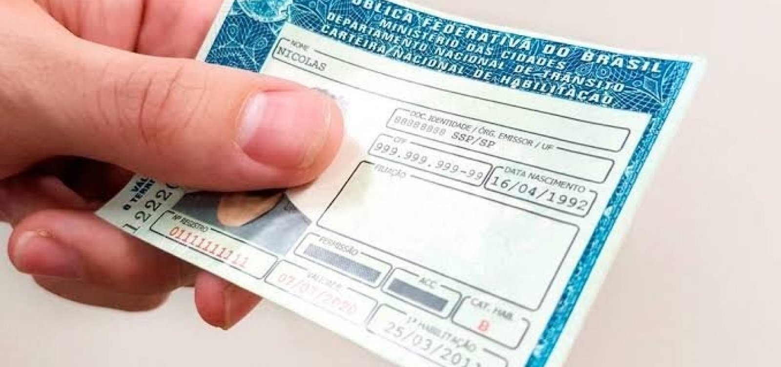 CNH digital ganha ferramenta para encontrar instrutores; veja como funciona