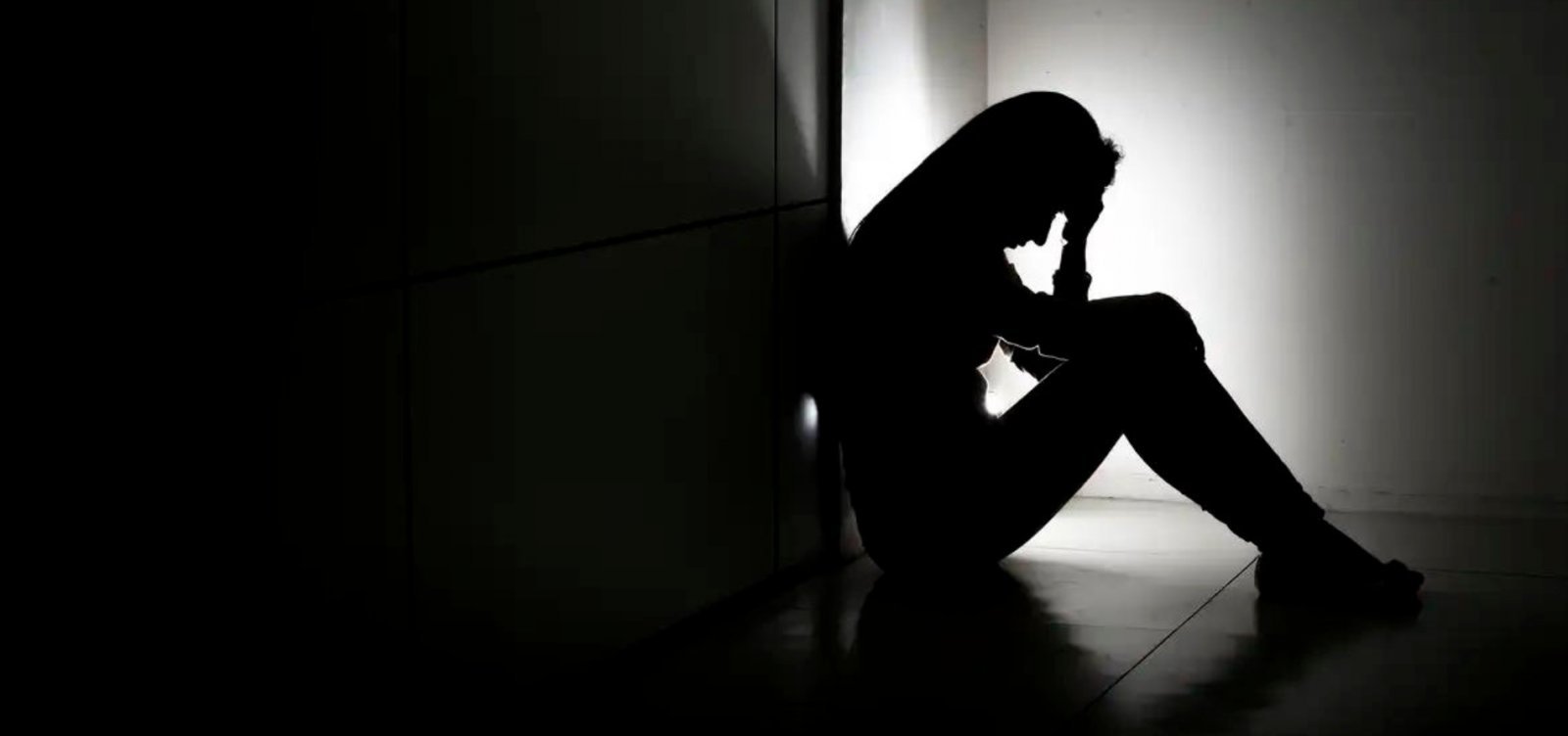 Afastamentos por burnout crescem mais de 800% em quatro anos