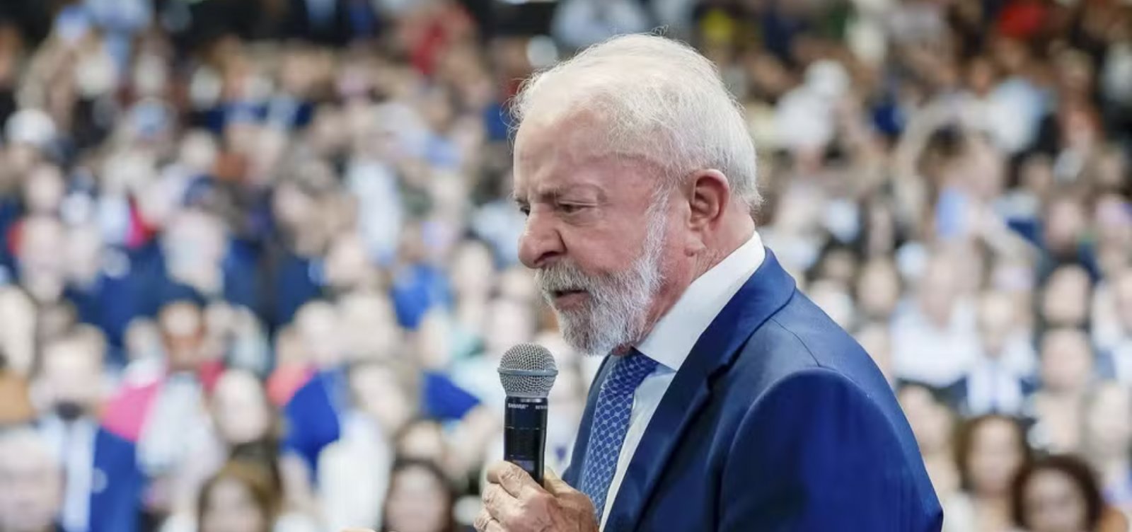 Lula anuncia fim da “taxa das blusinhas” para compras de até US$ 50